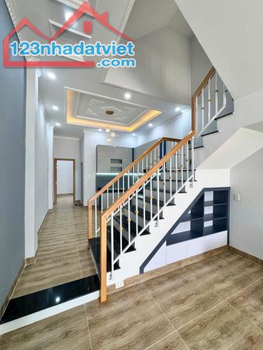 BÁN NHÀ 2 TẦNG, 86M2, NGÕ NGUYỄN TRI PHƯƠNG, BỬU HÒA, BIÊN HÒA, ĐỒNG NAI - CHỈ 3.6 TỶ -