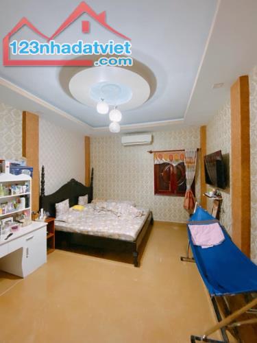 BÁN NHÀ 4 TẦNG, 62M2, MẶT TIỀN ĐƯỜNG 2A, PHÚ MỸ, QUẬN 7 - GIÁ 15.8 TỶ - 3