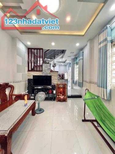 Bán nhà đường Nguyễn Sơn, Tân Phú .DT(4 x 17.5m) 3T Giá 7,8 tỷ TL - 3