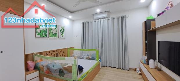 Bán Nhanh Căn 33m2 Phố Ái Mộ, Bồ Đề 5 Tầng, Ô Tô Qua Nhà, Full Nội Thất, Nhỉnh 6 Tỷ - 2