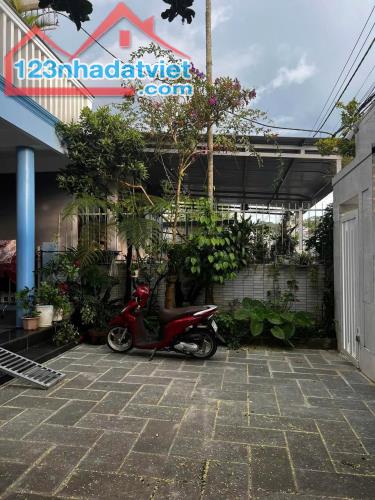 🔥HẠ Bán Nhanh🏡VILLA sân vườn 222m2 đường 3 THÁNG 4 đường OTO tận nơi💰13,5 tỷ✨ra HXH 4p - 5