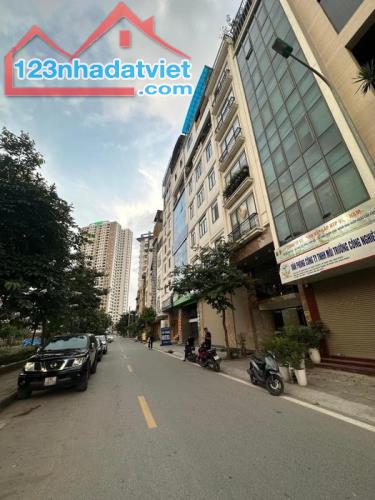 Bán nhà 286 Nguyễn Xiển khu BL Triều Khúc.Phân lô,ô tô,kinh doanh 55m2,4 tầng.Giá 12,5 tỷ.