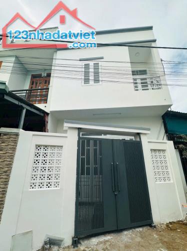 Bán nhà 1 TRỆT 1 LẦU (P.TÂN VẠN) 88m2 thổ cư đường ô tô chỉ 2,590 tỉ