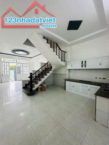 Bán nhà 1 TRỆT 1 LẦU (P.TÂN VẠN) 88m2 thổ cư đường ô tô chỉ 2,590 tỉ - 1