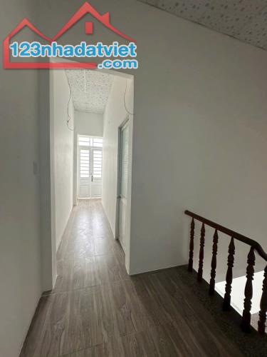 Bán nhà 1 TRỆT 1 LẦU (P.TÂN VẠN) 88m2 thổ cư đường ô tô chỉ 2,590 tỉ - 2