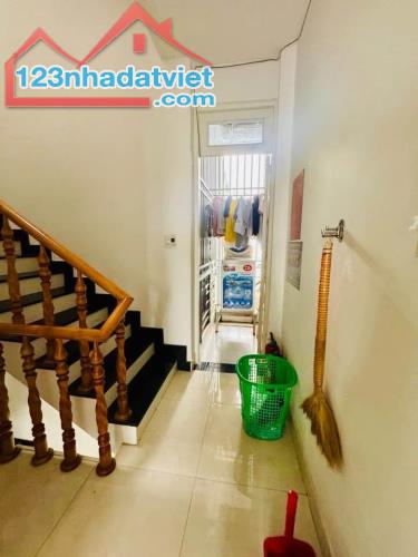 SÁT MẶT TIỀN - HẺM 7M - NGANG 4.3 - 5 TẦNG - DÒNG TIỀN 15TR/THÁNG CHỈ 6.1 TỶ TL - 3