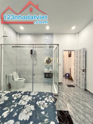 BÁN NHÀ TÂN BÌNH ĐẸP LUNG LINH 52M 2 TẦNG FULL NỘI THẤT GIÁ RẺ 5.5 - 2