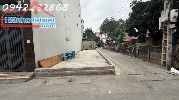 Bán 69.2m2 lô góc đất thôn Trung xã Việt Hùng huyện Đông Anh kinh doanh tốt