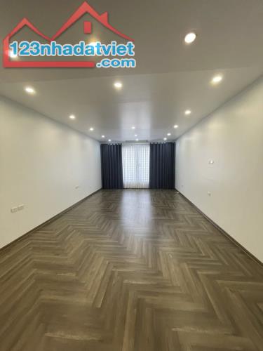 62M2*6T TRẦN ĐẠI NGHĨA, GARA, THANG MÁY, NỘI THẤT XỊN - 1