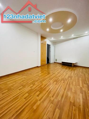 Bán Nhà Đường Xuân Đỉnh 39m2 x 5 tầng, mặt ngõ thông rộng ô tô tránh, 3 phòng ngủ đầy đủ - 1