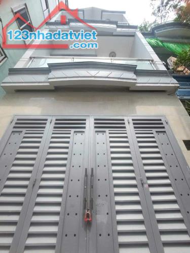 Bán nhà Hẻm 3m Phan Huy Ích, P14, GV, 4.2 x 14m, 3 tầng, 4.8 Tỷ TL