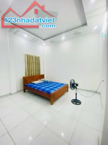 Bán nhà Hẻm 3m Phan Huy Ích, P14, GV, 4.2 x 14m, 3 tầng, 4.8 Tỷ TL - 4