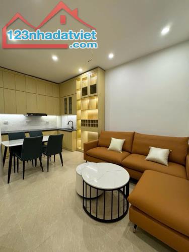 NHÀ 5 TẦNG, NGÕ RỘNG, PHỐ TRƯỜNG CHINH, GIÁ 7 TỶ