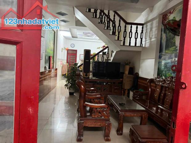 BÁN NHÀ MẶT TIỀN TÂN CHÁNH HIỆP, QUẬN 12, 80M2, 3 TẦNG CHỈ NHỈNH 6 TỶ XÍU