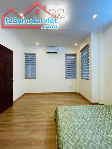 NGỌC KHÁNH - 53M2 X 5 TẦNG - 9.8 TỶ - OTO NGỦ TRONG NHÀ - THANG MÁY - KINH DOANH SANG - 1