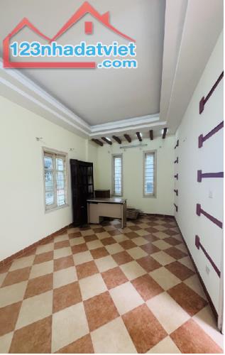 Bán nhà Miêu Nha, 50m2, 3T, chỉ 6,2 tỷ, Lô góc, ô tô, KD đỉnh 0855278658 - 1