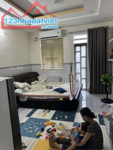 Nhà Mặt Tiền 4 Tầng 84m2 Dương Khuê Chỉ 12 Tỷ - 4