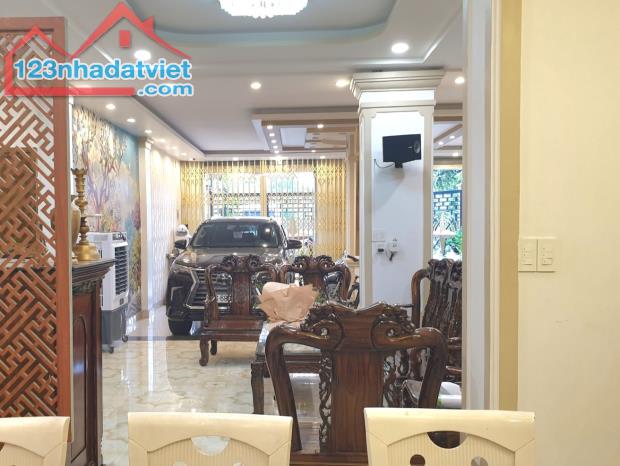 Bán nhà mặt tiền Cao Lỗ p4 Q8. 80m2 [4×20] 4 tầng gần Aeon, sổ đẹp hoàn công chỉ 13,8ty - 2