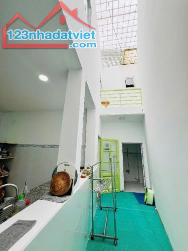 CHỦ NHÀ CẦN BÁN GẤP. NHÀ 2 TẦNG LÂM THỊ HỐ Q12, 72M2, CHỈ 4.1 TỶ - 2