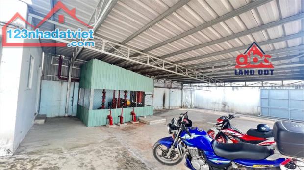 XT362 nhà xưởng sản xuất. khu dân cư đông đúc thuận tiện chứa hàng, kho trung chuyển - 1