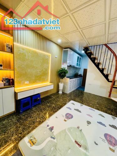 Bán Nhà Đông Thiên Lĩnh Nam 20m2 Tầng Giá 1.58 Tỷ Nhà Chưa Sổ