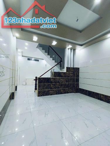 🏡NHÀ MT QUẬN 8, KHU CHỢ SẦM UẤT, TIỆN KD HAY CHO THUÊ, ĐƯỜNG 8M Ô TÔ. 0902493390