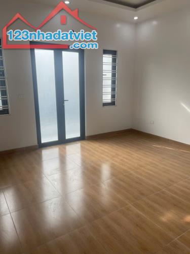 nhà độc lập ngõ 2xx Trần Nhân Tông - kiến an # 3 tỷ - 2