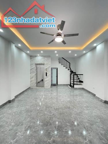 Nhà đẹp long lanh ngõ 173 Hoàng Hoa Thám, 9.5 tỷ, 38m2x6T, ở luôn - 2