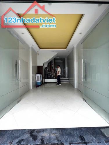 Mặt Ngõ 521 Trương Định, ngã tư Tân Mai, Kim Đồng. Ô TÔ 5 TẠ QUA NHÀ 36M × 5T SĐCC Chỉ 6 - 4