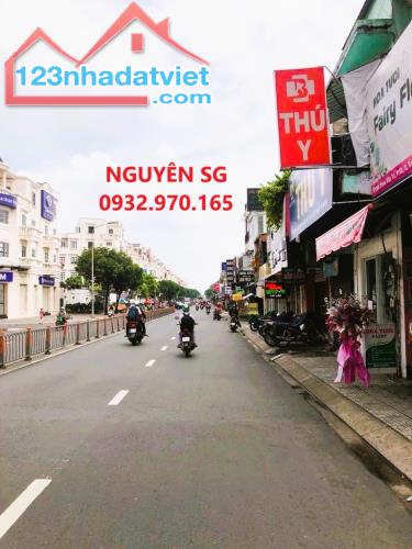 5 TẦNG MỚI ĐẸP, DT 48M2 (4 x 12), 7 CHỖ VÔ NHÀ, SÁT MẶT TIỀN, PHAN VĂN TRỊ, KHU CITY LAND.