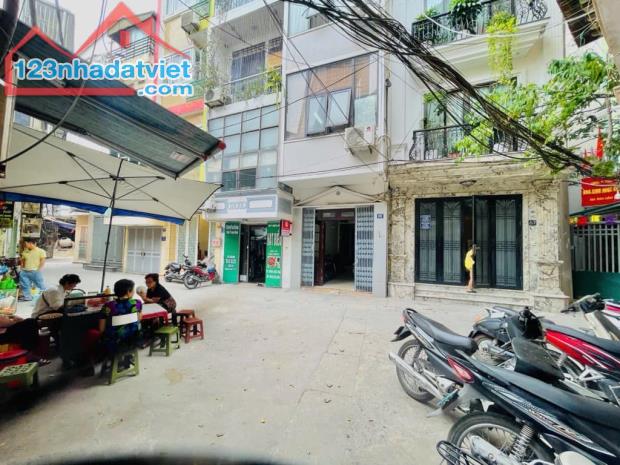 Bạch Mai - oto đỗ cửa , lô góc thoáng , dt 32M giá 6.15 tỷ sổ đỏ chính chủ