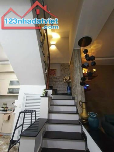 Nhà 2 lầu mới BTCT, xe hơi đỗ cửa,đ 160 Lã Xuân Oai-60m2-5ty1 - 2