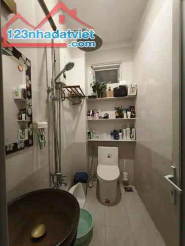 Nhà 2 lầu mới BTCT, xe hơi đỗ cửa,đ 160 Lã Xuân Oai-60m2-5ty1 - 4