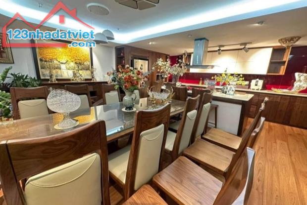 BÁN NHÀ MẶT PHỐ NGUYỄN TRƯỜNG TỘ, 55M², LÔ GÓC ,6 TẦNG, THANG MÁY HIỆN ĐẠI, GIÁ 37 TỶ - 3