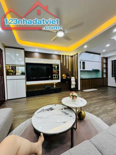 Bán căn Góc View đẹp tại OCT2 ĐN2 - 3PN 2WC tại KĐT Linh Đàm, 4,65 tỷ, 83m2, hàng hot! - 1