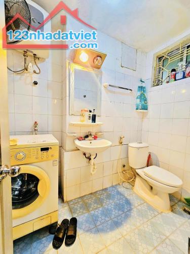 Cần bán gấp chung cư no 14 khu đô thị định công 60m2 nhỉnh 3 tỷ - ở ngay - 5