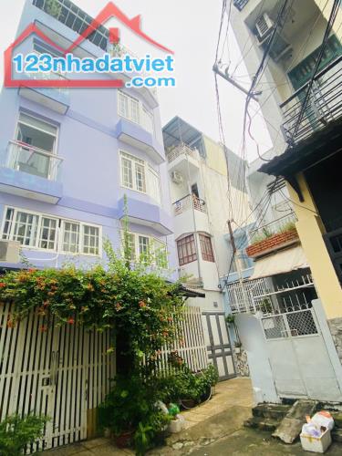 Nhà 4 tầng Hoàng Hoa Thám, xe hơi đậu cửa, DT 4x13 công nhận đủ - 1