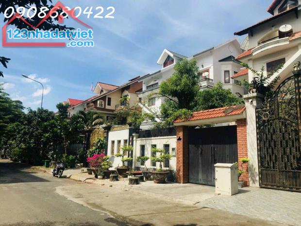 BÁN BIỆT THỰ KHANG ĐIỀN - QUẬN 9: 8X25 ĐẸP RẺ 18 TỶ