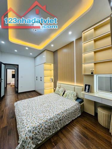 Nhà BA ĐÌNH 46m2 x 4 tầng với 2 thoáng  - cách ô tô đỗ 20M - full nội thất. - 2