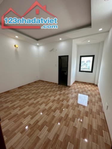 BÁN NHÀ PHỐ 3 TẦNG, 60M2, VỊ TRÍ VÀNG KHA VẠN CÂN - THỦ ĐỨC - GIÁ CHỈ 8.5 TỶ, SỔ HỒNG - 3