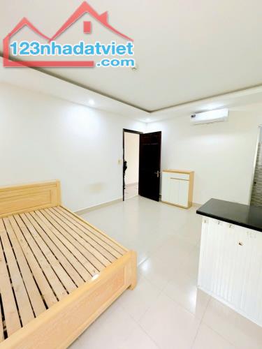 Cho thuê căn hộ dịch vụ quận 7 Studio 30m2 - 4