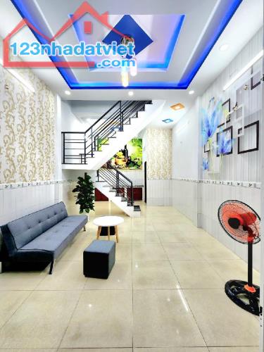 hỉnh 3 tỷ. Hẻm Xe Hơi Khu VIP Lê Văn Quới gần 4 Xã, 36m2, 2 Tầng Đẹp Lung Linh - 2