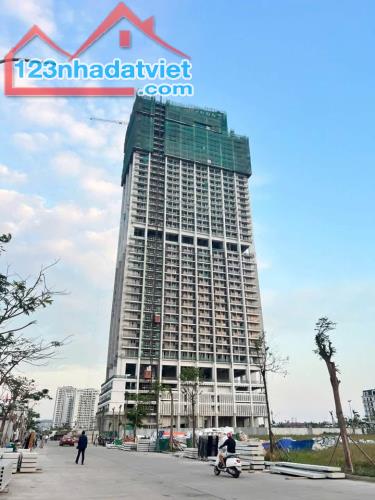 SKY VILLA ICON 40 View Biển Hạ Long. Đối diện Bãi tắm ĐẲNG CẤP - KHÁC BIỆT