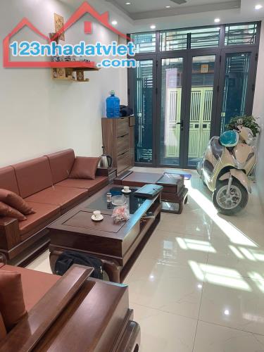 NHÀ DÂN XÂY HÀ TRÌ, 2 THOÁNG, NGÕ THÔNG, GẦN Ô TÔ,THANG MÁY 32M2, 5 TẦNG, MT 3M HƠN 6 TỶ - 1