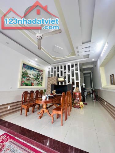 Nhà 2 lầu 1 tum diện tích 95m² riêng thổ cư 100% Gần Khu dân cư Tân Phong - 4