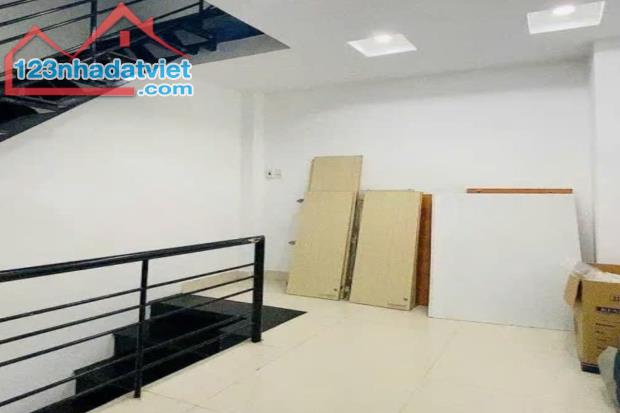 Bán nhà Âu Cơ, Tân Bình, 21 m², gần Công Viên Tân Phước, 4 tầng BTCT - Giá 3.5 tỷ TL - 5