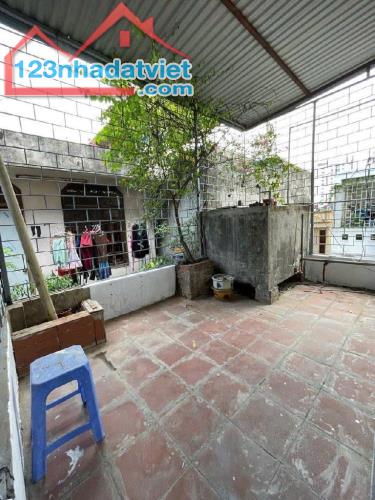 #Trương_Định #Hoàng_Mai 42m2 - 4 tầng-4 ngủ - giá chưa tới 4 củ - 4