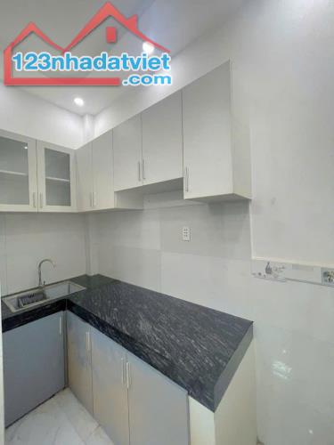 SIÊU RẼ: NHÀ KINH DƯƠNG VƯƠNG, 24M2, 2 TẦNG, CHỈ HƠN 2..TỶ,  NGAY KHU TRUNG TÂM QUẬN 6, NH - 2