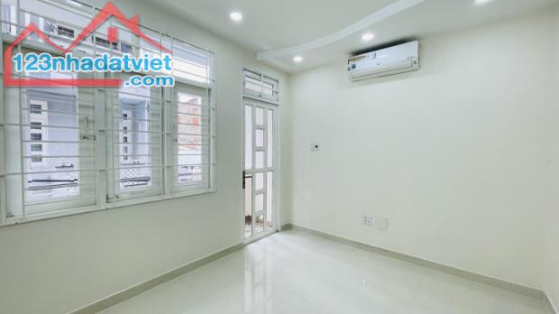 BÁN NHÀ MỚI 47M2 4 TẦNG P.TÂN SƠN NHÌ QUẬN TÂN PHÚ CHỈ HƠN 5 TỶ. - 3