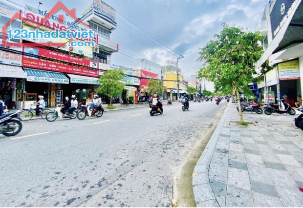 Siêu phẩm mặt tiền kinh doanh view công viên sát phố chợ Vĩnh Điện - 2